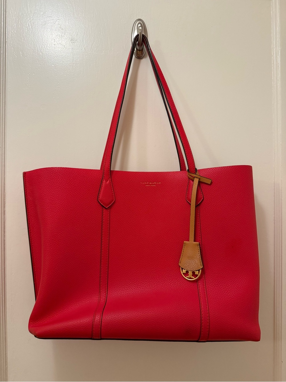 Tory Burch Red Perry Triple Compartment Tote EUC - Picture 2 of 9